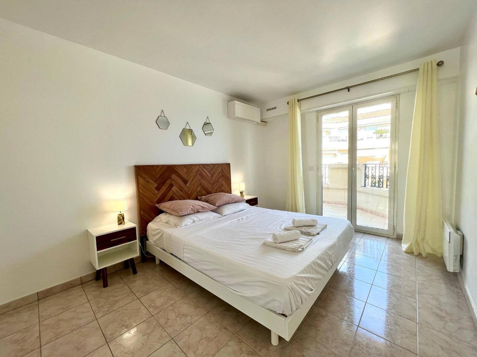 'Le Victoria Beach' Vue Mer Plein Centre, Spacieux مينتون المظهر الخارجي الصورة