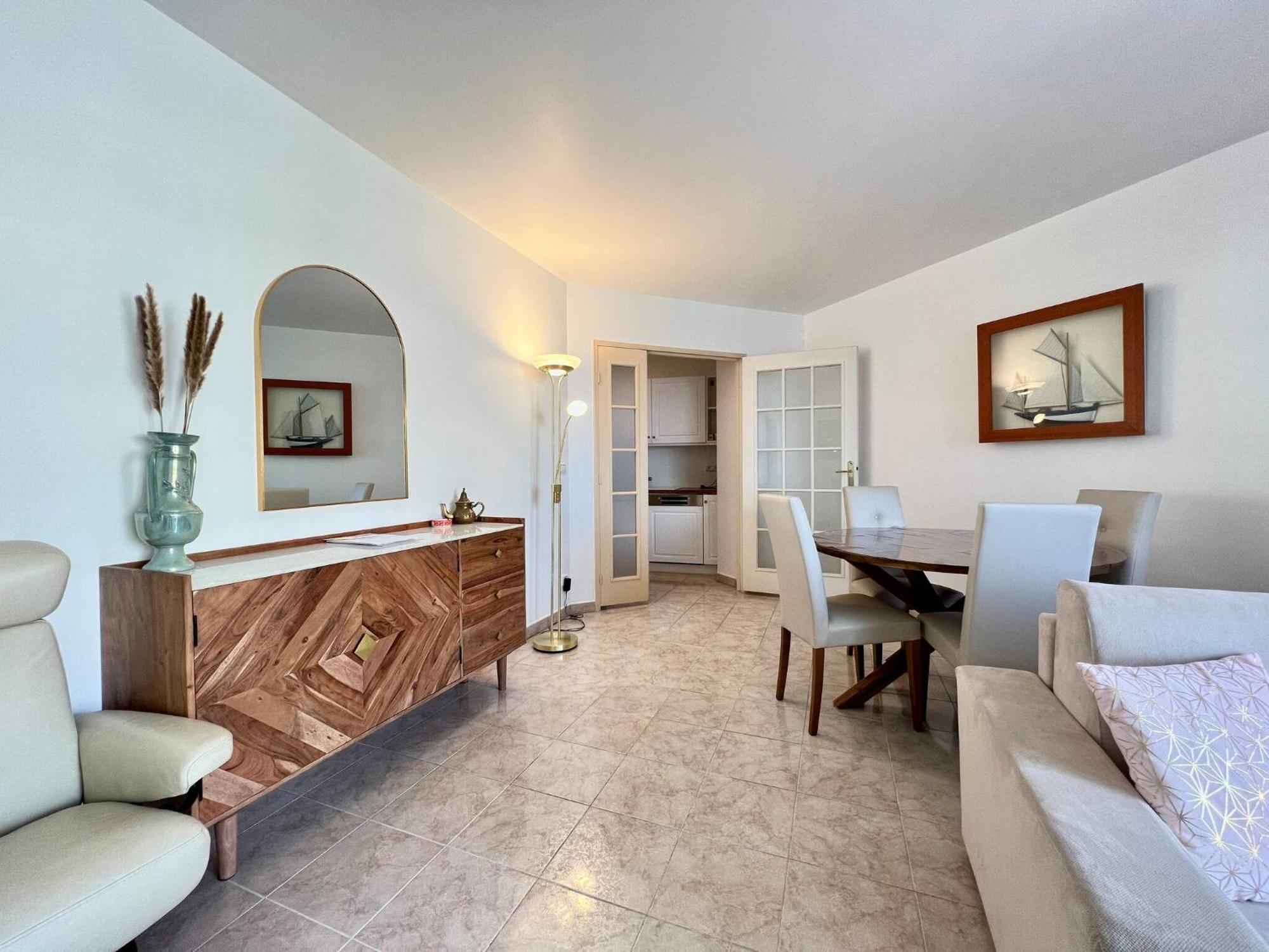 'Le Victoria Beach' Vue Mer Plein Centre, Spacieux مينتون المظهر الخارجي الصورة